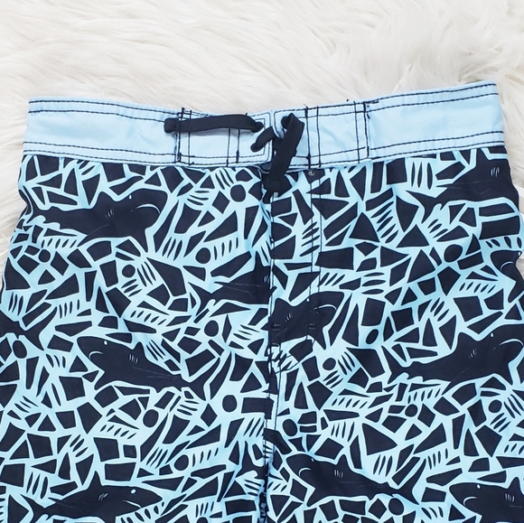 NEW Tommy Bahama Kids Boy Abstract Blue Black Swim Shorts - Picture 2 of 4